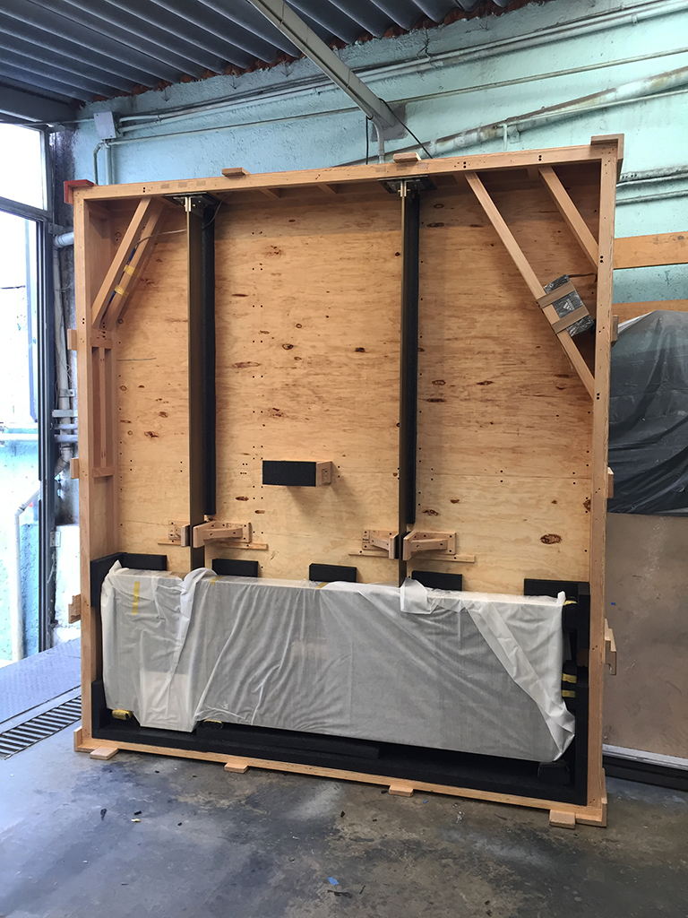 gloriacortina_artshippingcrate_valenzuelaproductora